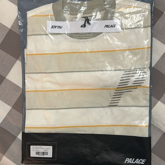 PALACE - The Stripe is Right T - Men’s M - Picture 3 of 7